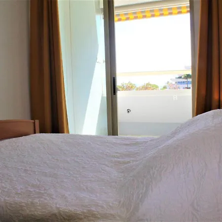 Apartamento Bel 3 Pieces Avec Terrasse Et Parking A - Fr-1-252a-84 *